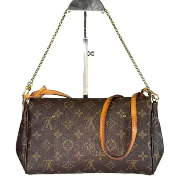 💎✨LUXURY✨💎 Authentic Louis Vuitton Crossbody Bag - Picture 5 of 13